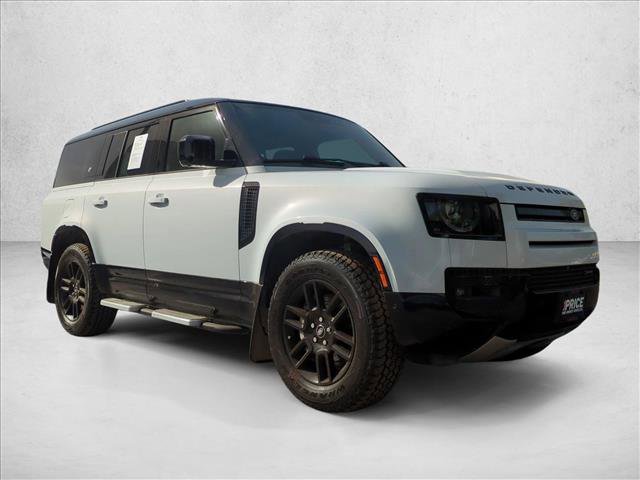 Used 2023 Land Rover Defender 130 X-Dynamic SE image 3