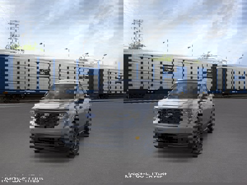 New 2026 Ford Maverick XLT image 2