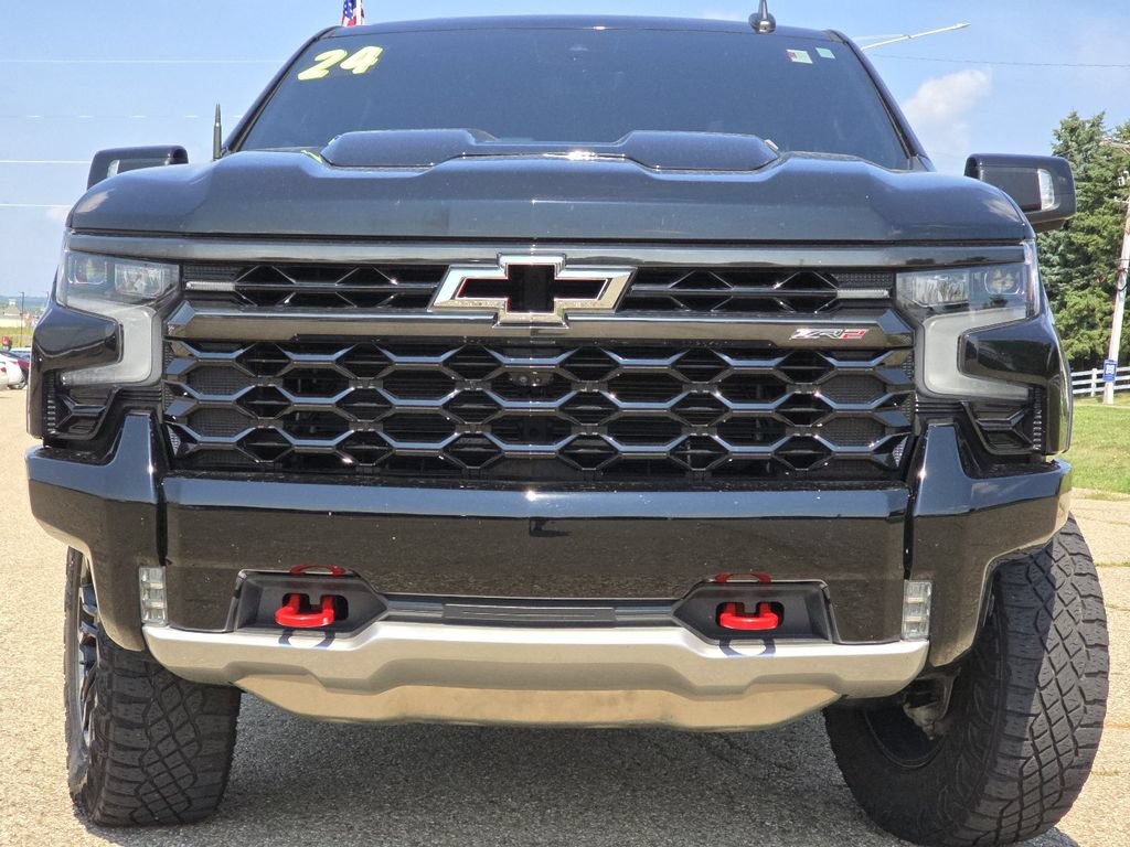 Used 2024 Chevrolet Silverado 1500 ZR2 w/ Technology Package AWD/4WD image 18