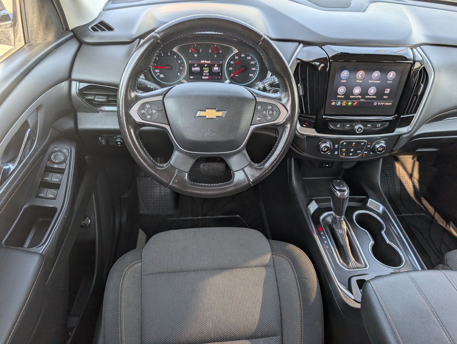 Used 2020 Chevrolet Traverse LT w/ LPO, Blackout Package AWD/4WD image 18