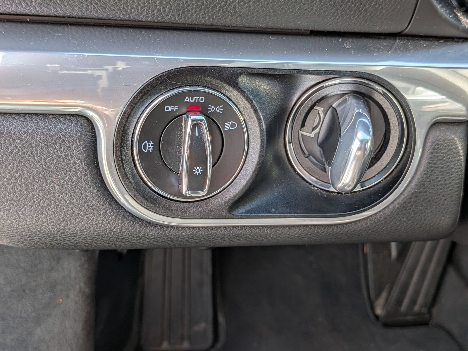 Used 2019 Porsche 718 Boxster RWD image 17