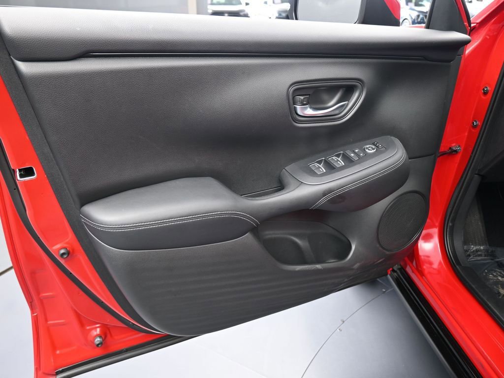 Used 2023 Honda HR-V EX-L image 17