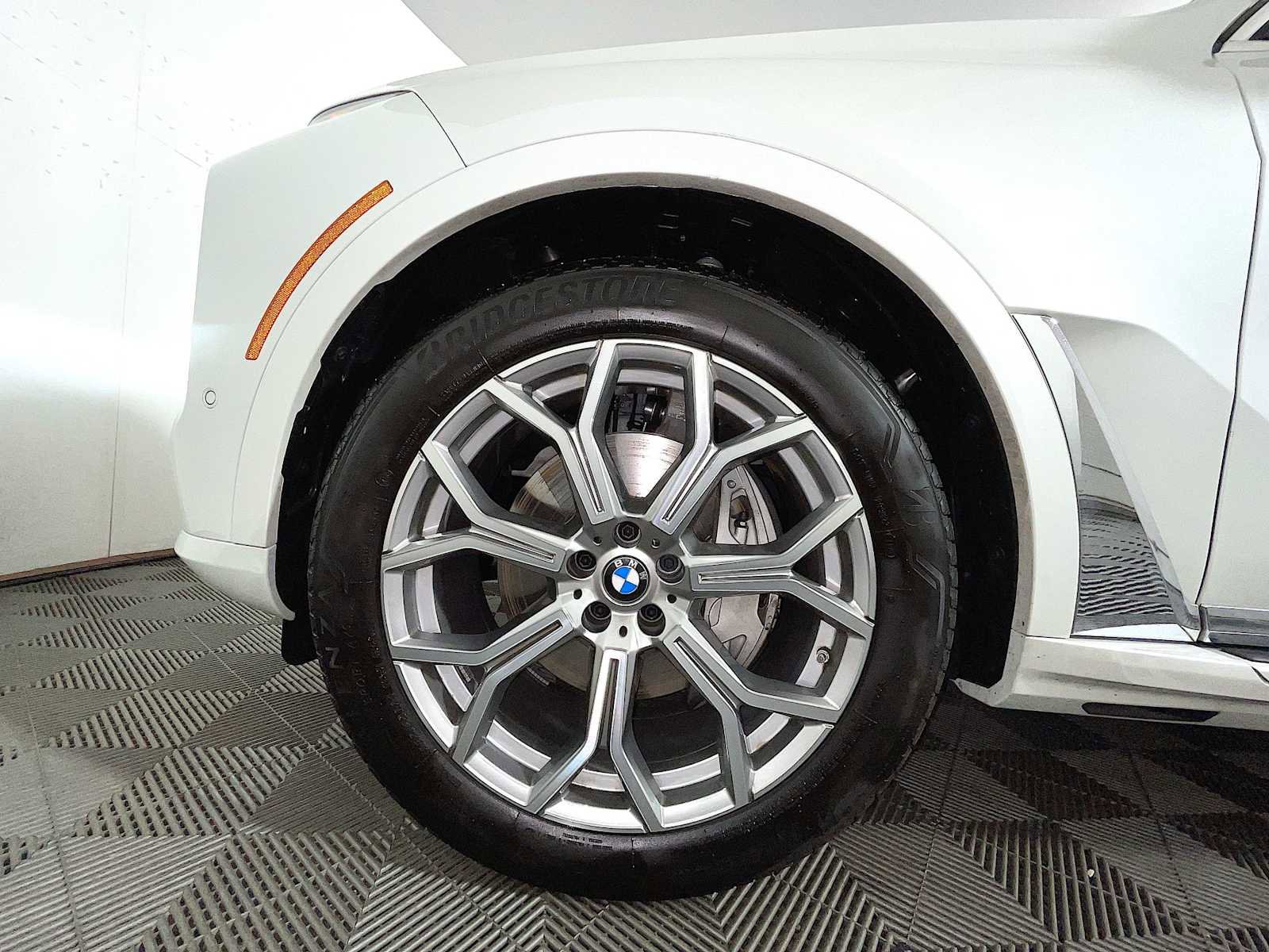 Used 2026 BMW X7 xDrive40i image 10