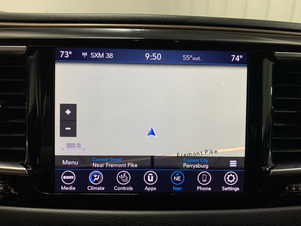 Used 2019 Chrysler Pacifica Touring-L Plus w/ Advanced Safetytec Group FWD image 8