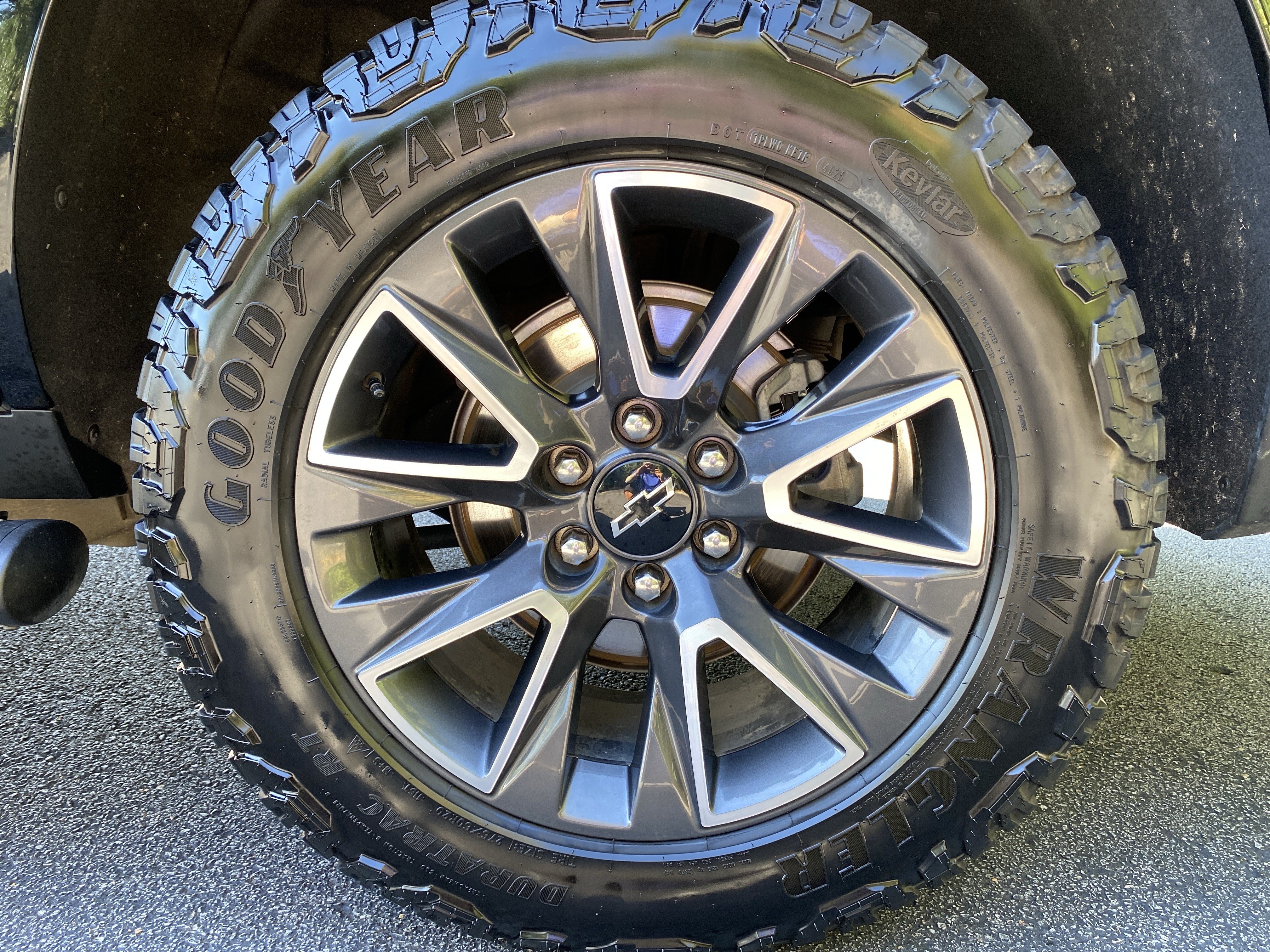 Used 2022 Chevrolet Tahoe Z71 AWD/4WD image 43