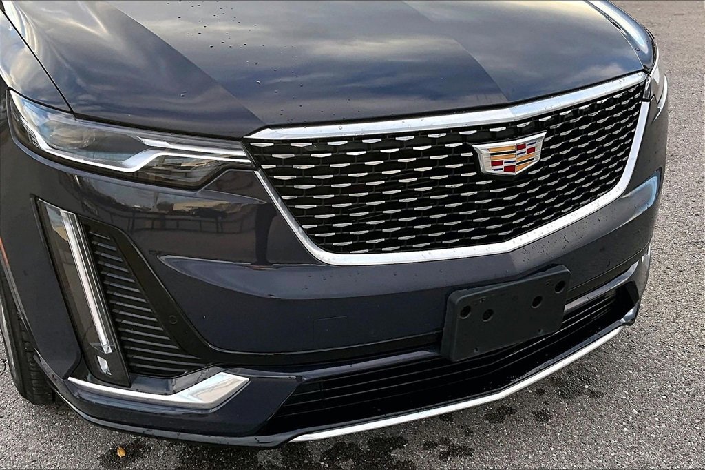 Used 2025 Cadillac XT6 Premium Luxury image 29