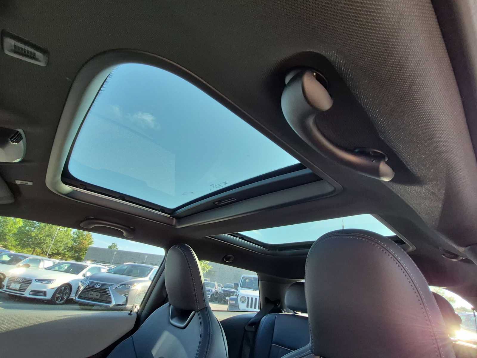 New 2027 MINI Cooper 2-Door Hardtop FWD image 18