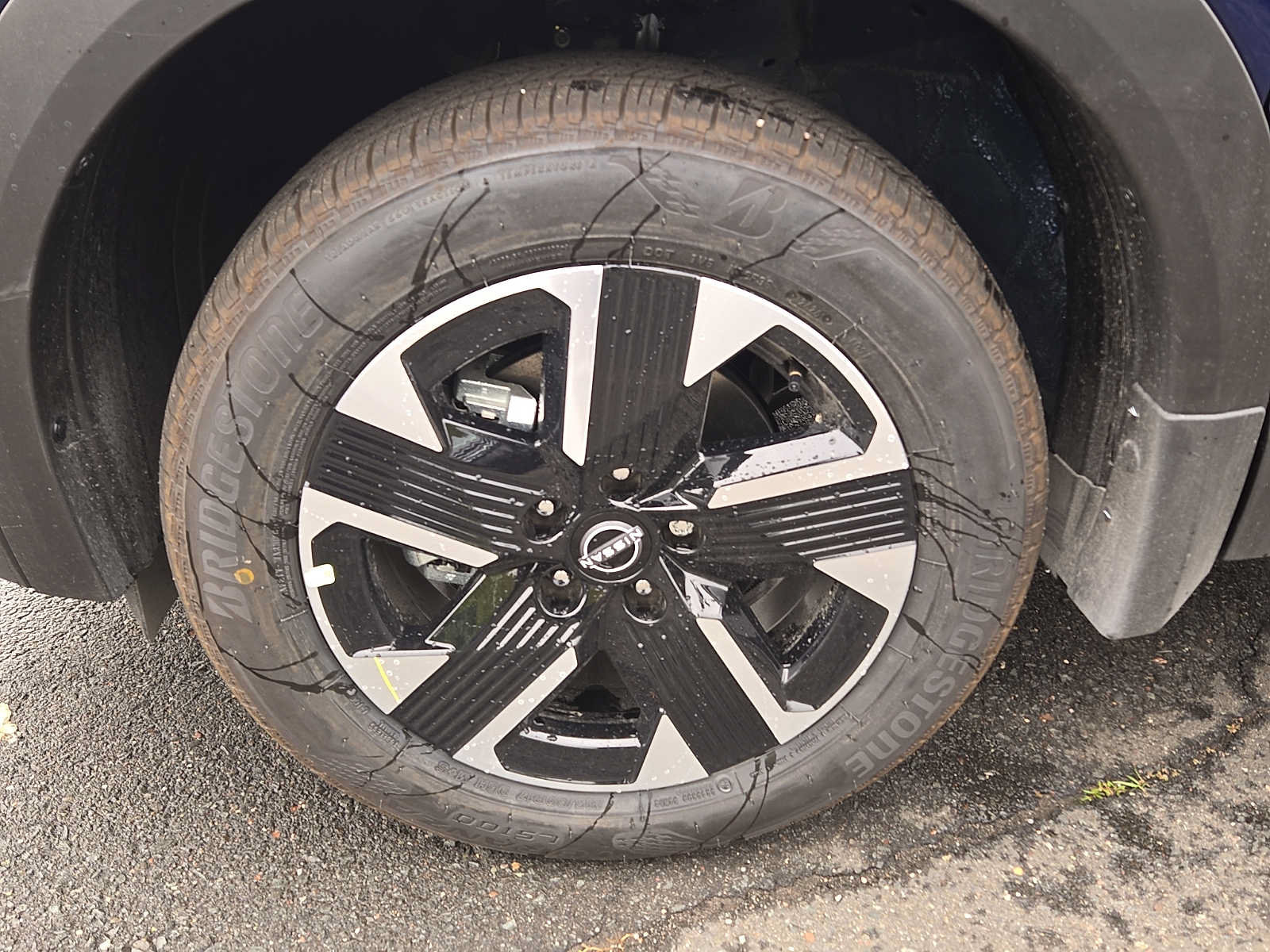 New 2027 Nissan Kicks SV AWD/4WD image 8