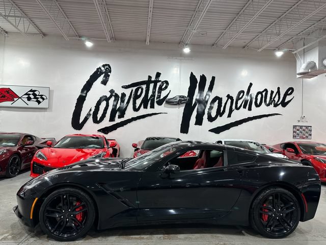 Used 2019 Chevrolet Corvette Stingray Coupe w/ Carbon Flash Badge Package RWD image 2