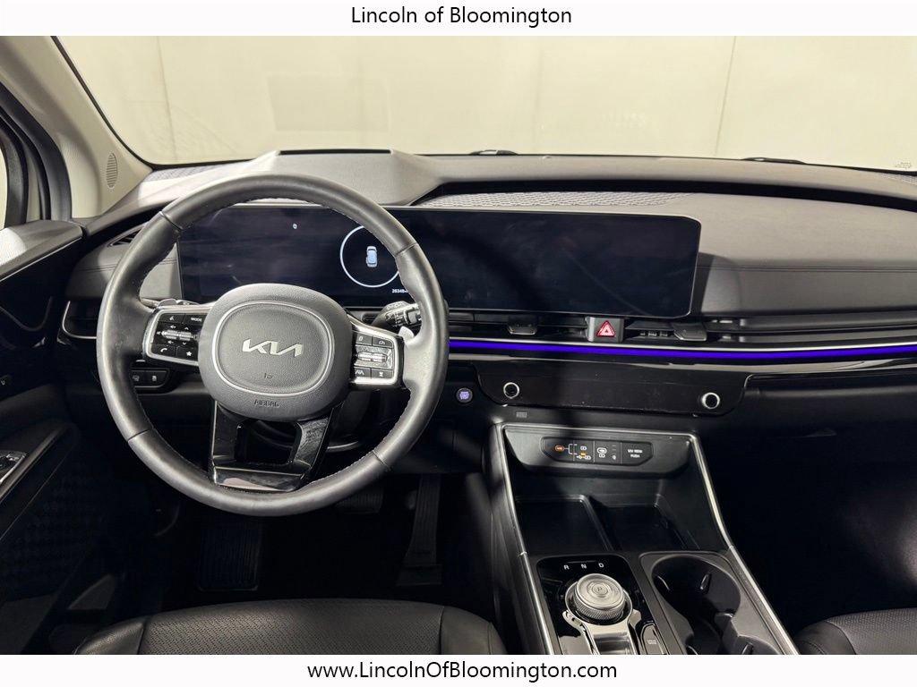 Used 2025 Kia Carnival SX Prestige FWD image 19