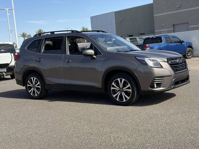 Used 2022 Subaru Forester Limited image 3