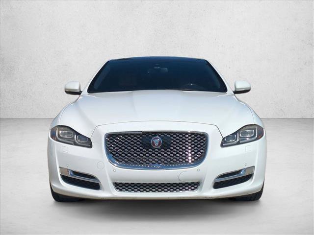 Used 2016 Jaguar XJ L Supercharged RWD image 2