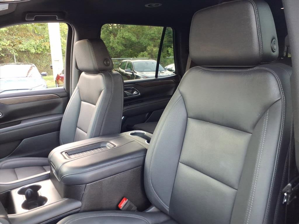 Used 2024 Chevrolet Tahoe Z71 w/ Luxury Package image 13
