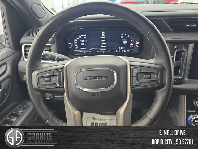 Used 2024 GMC Yukon XL Denali AWD/4WD image 15