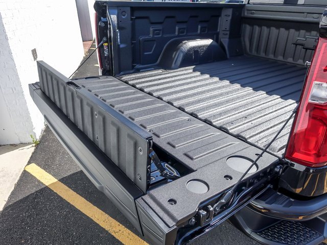 New 2026 Chevrolet Silverado 1500 ZR2 image 9