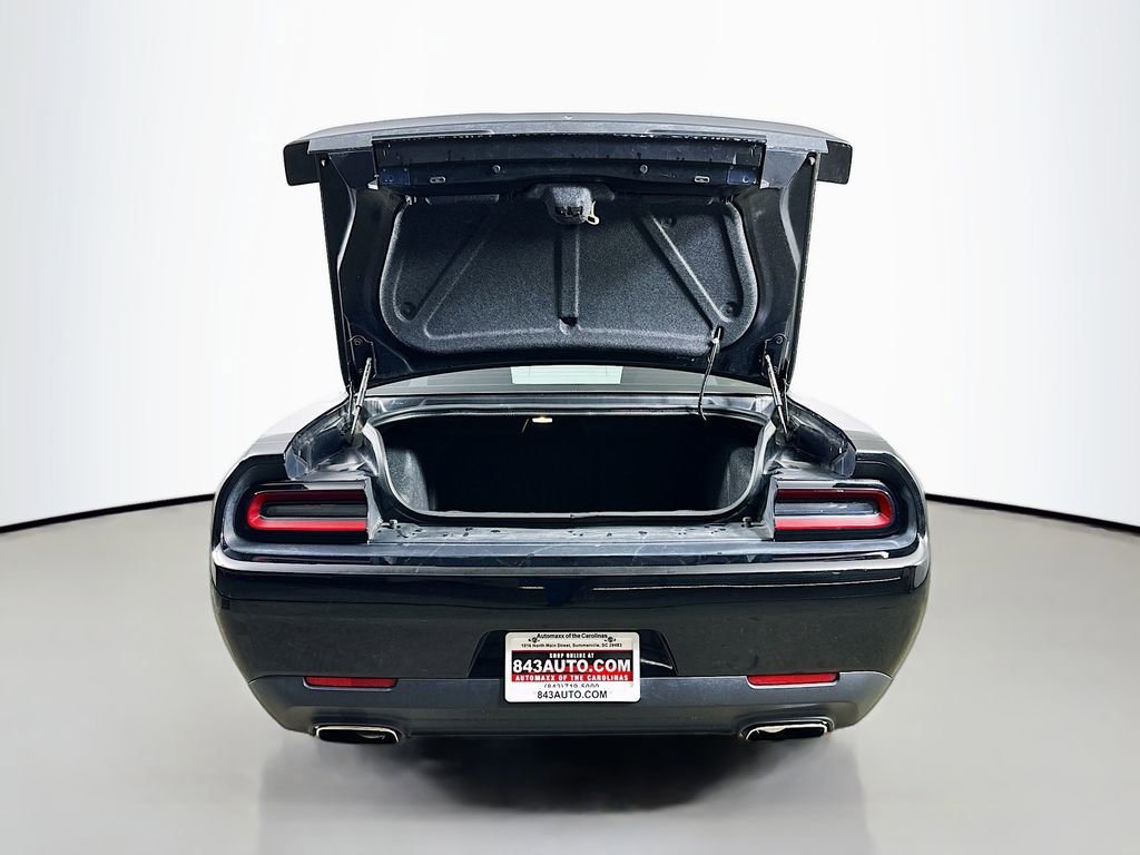 Used 2023 Dodge Challenger SXT image 34