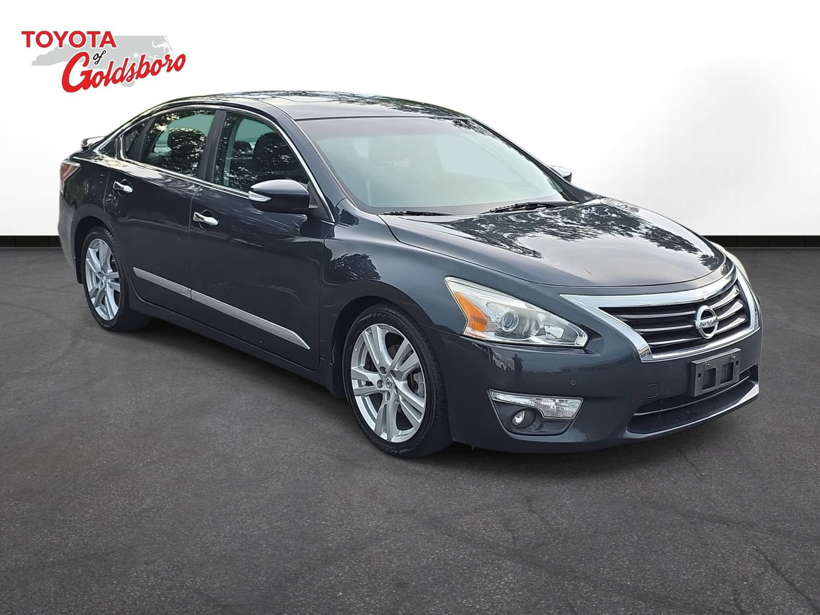 Used 2015 Nissan Altima 3.5 SL FWD image 3