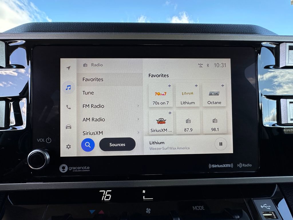 Used 2022 Toyota Tundra SR5 w/ SR5 Convenience Package AWD/4WD image 25