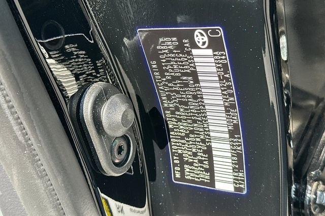 Used 2025 Toyota Corolla SE image 30