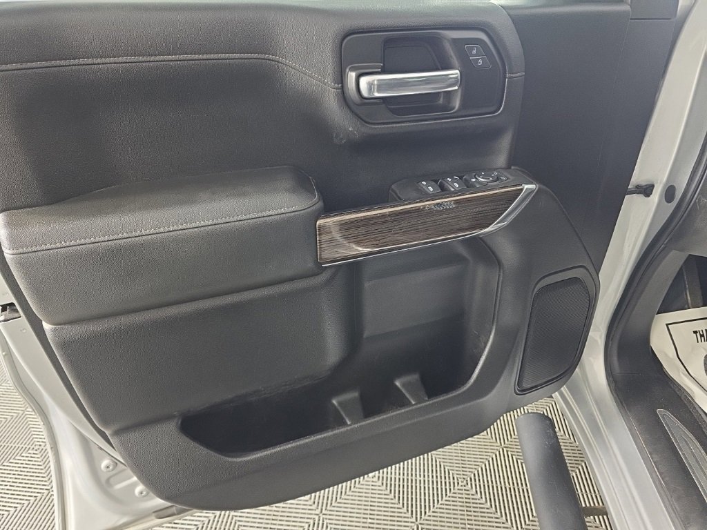 Used 2020 Chevrolet Silverado 1500 LT image 12