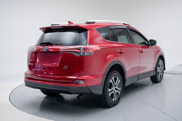 Used 2016 Toyota RAV4 LE AWD/4WD image 9