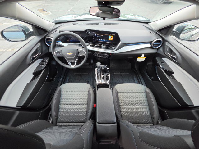 New 2026 Chevrolet Trax LT w/ Driver Confidence Package FWD image 22