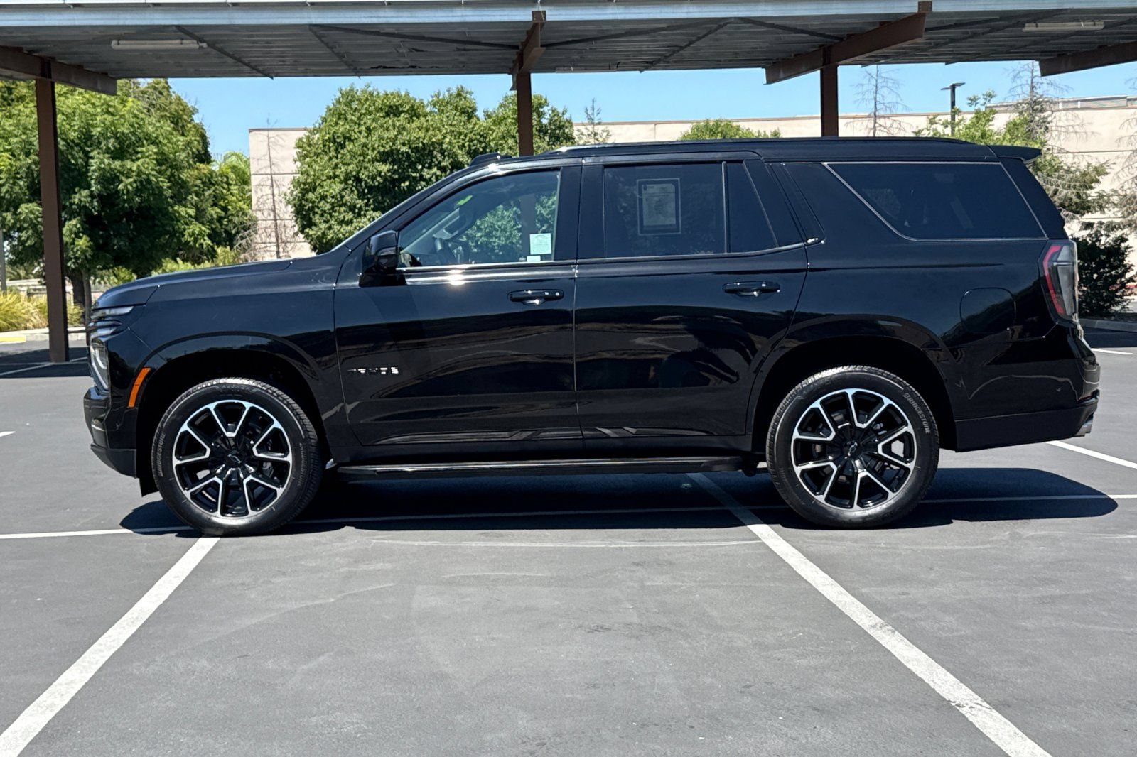 Used 2025 Chevrolet Tahoe RST w/ Comfort Package AWD/4WD image 14