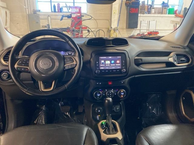Used 2017 Jeep Renegade Limited image 21