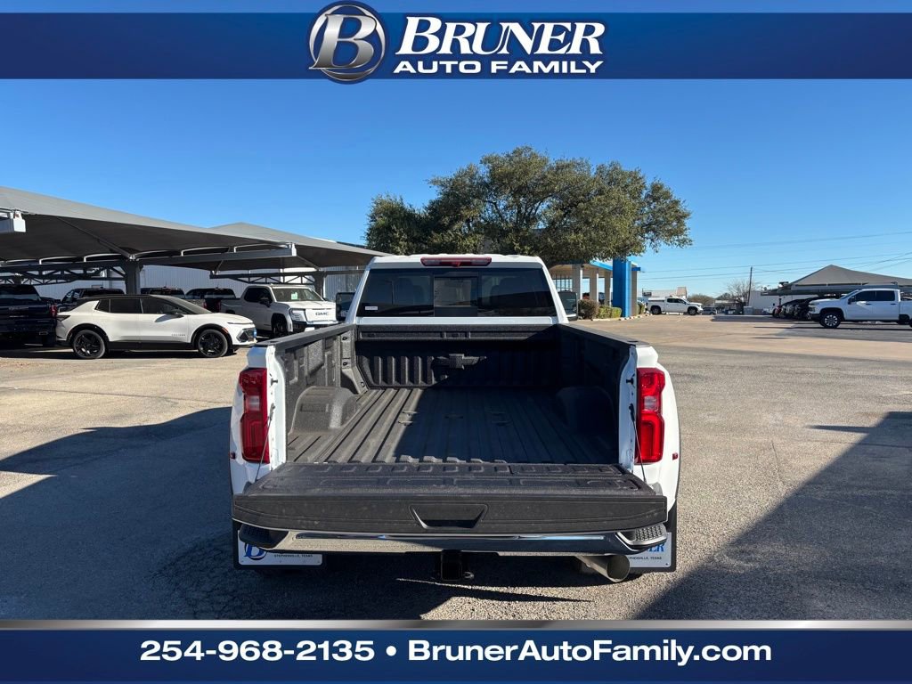 New 2026 Chevrolet Silverado 3500 LT w/ All Star Edition image 7