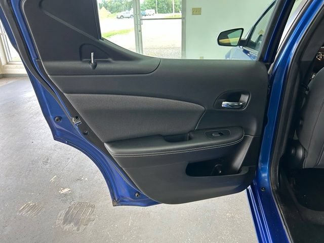 Used 2014 Dodge Avenger SE FWD image 16