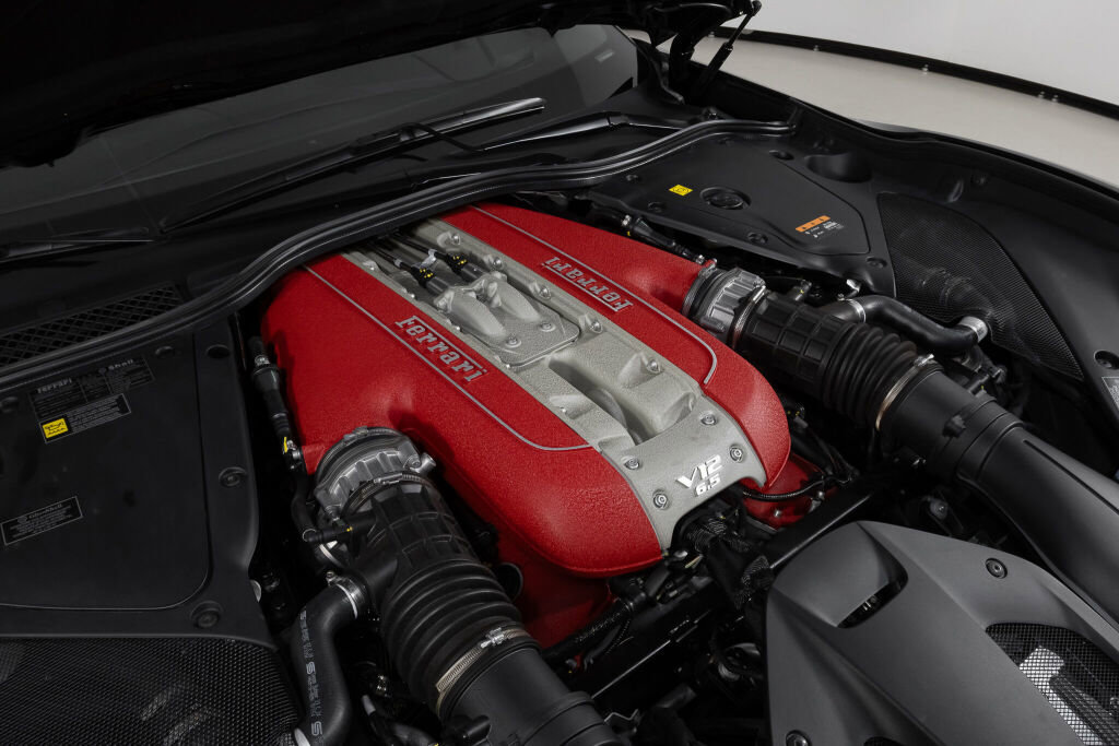 Used 2023 Ferrari 812 GTS image 25