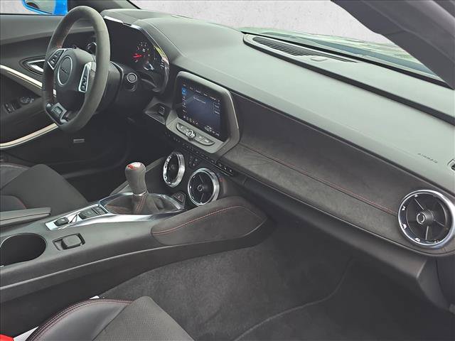 Used 2022 Chevrolet Camaro ZL1 RWD image 23