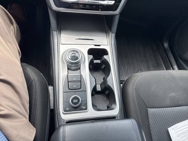 Used 2022 Ford Explorer XLT AWD/4WD image 22