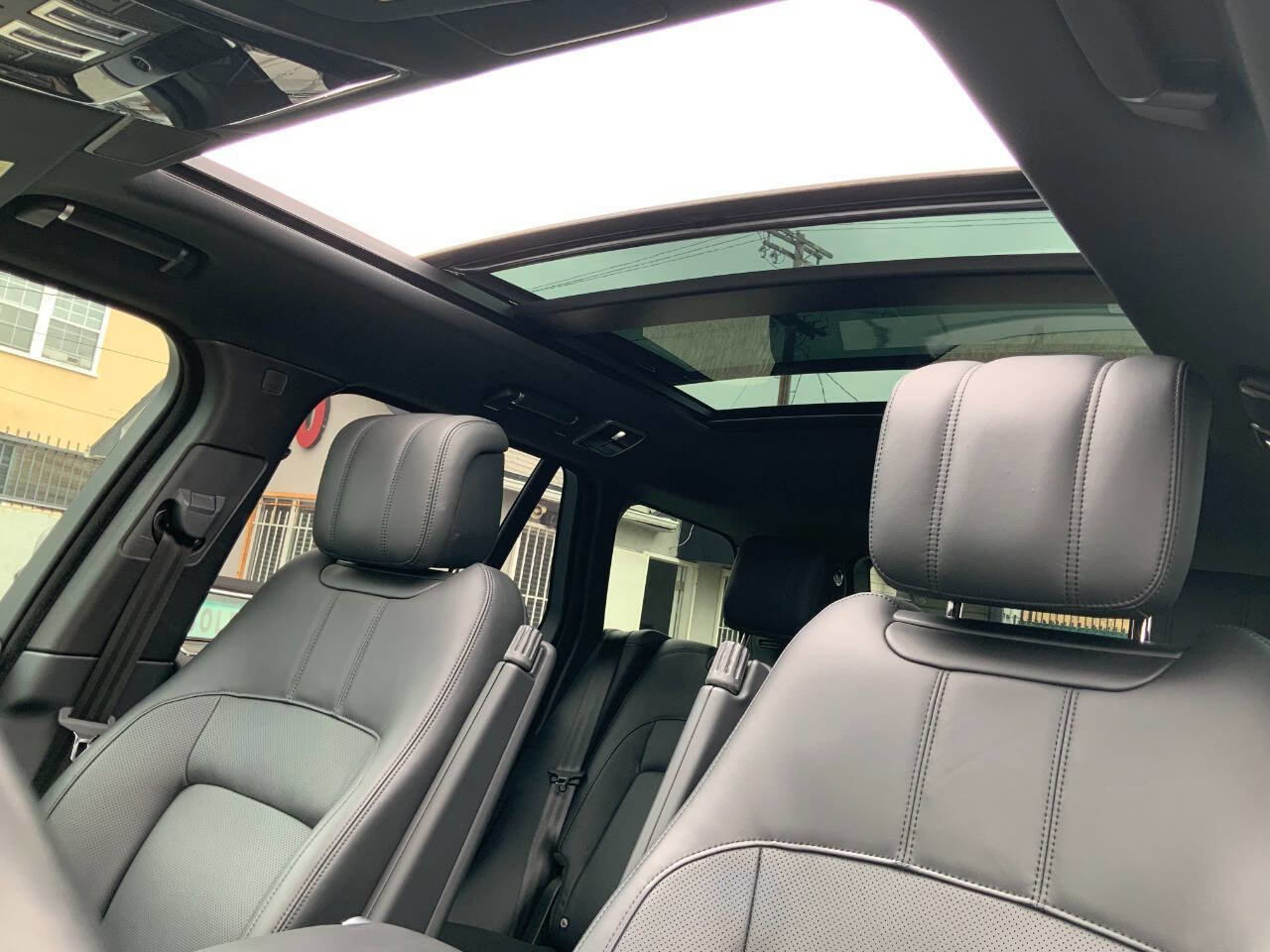 Used 2020 Land Rover Range Rover HSE AWD/4WD image 38
