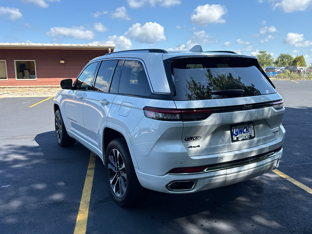 Used 2023 Jeep Grand Cherokee Overland w/ Adv Protech Group III AWD/4WD image 9