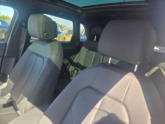 Used 2023 Audi Q3 2.0T Premium Plus w/ Premium Plus Package AWD/4WD image 25