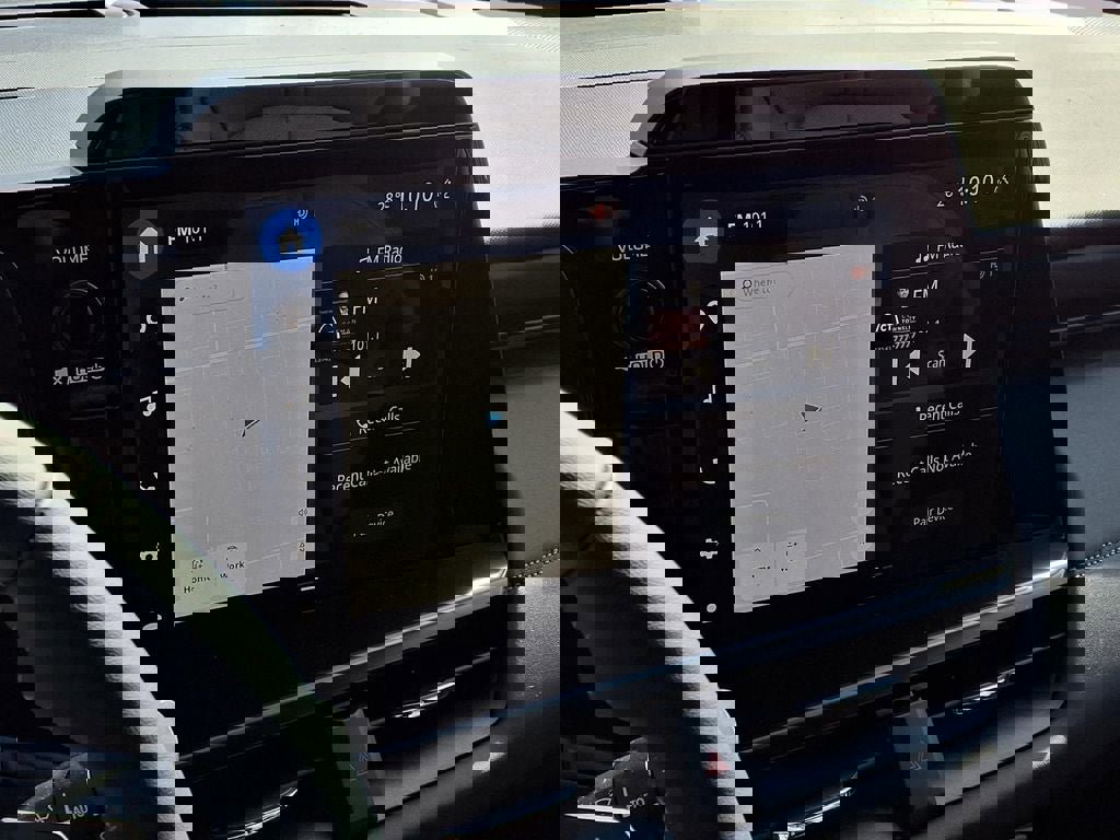 New 2026 Subaru Outback Touring image 4