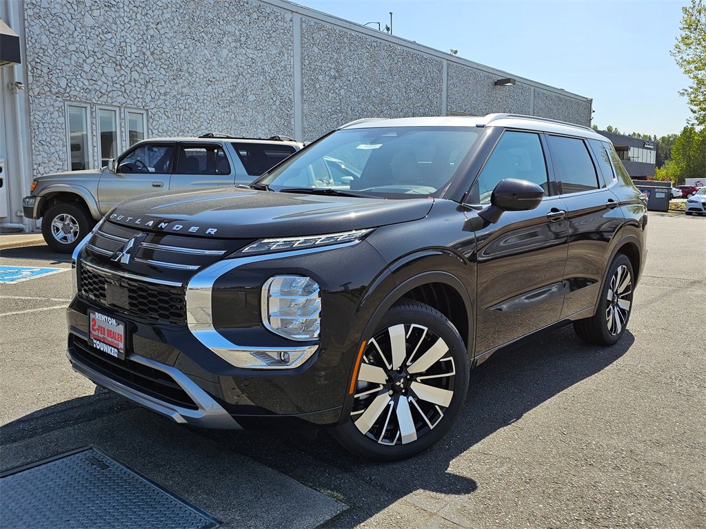 New 2025 Mitsubishi Outlander AWD image 1