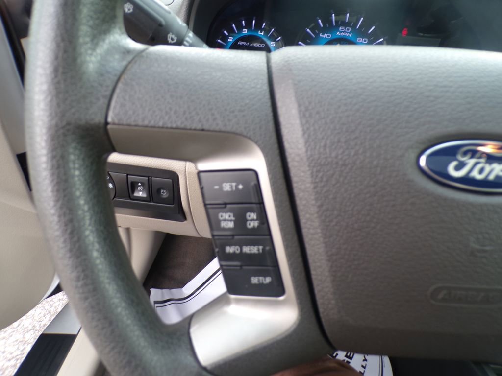 Used 2012 Ford Fusion SE FWD image 23
