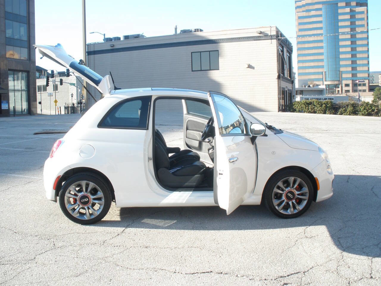 Used 2015 FIAT 500 Sport w/ Comfort/Convenience Group image 19