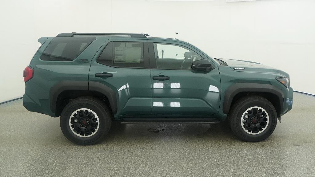 New 2026 Toyota 4Runner TRD Off-Road Premium AWD/4WD image 14