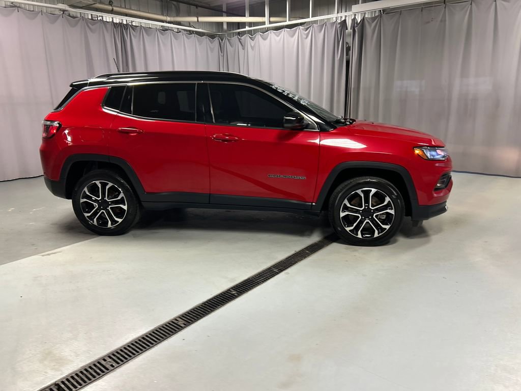 Used 2023 Jeep Compass Limited image 8