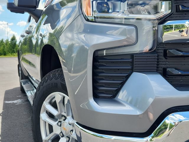 New 2026 Chevrolet Silverado 1500 LT w/ Z71 Off-Road Package AWD/4WD image 9