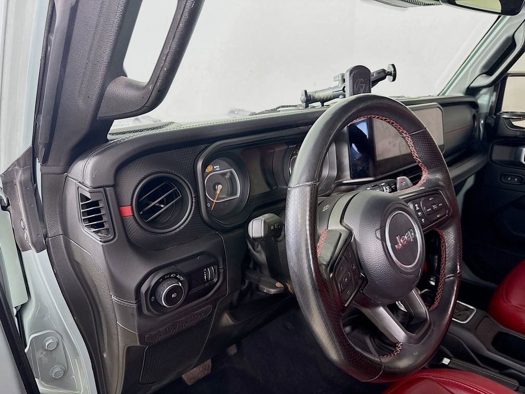 Used 2024 Jeep Wrangler Rubicon 392 image 9
