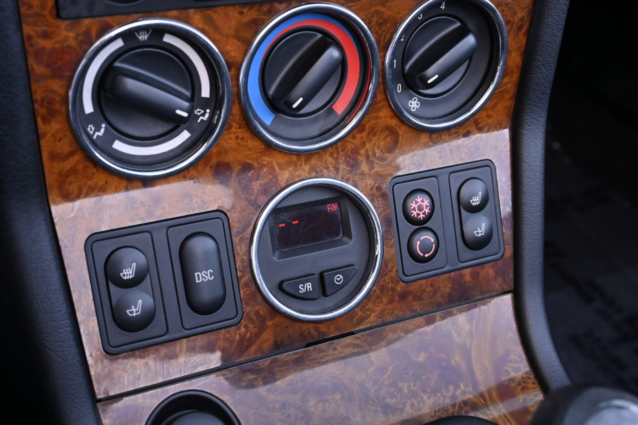 Used 2000 BMW Z3 2.5i image 21