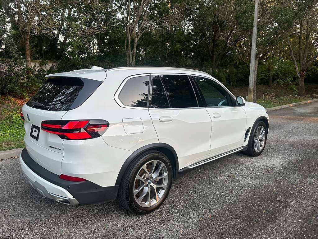 Used 2024 BMW X5 xDrive50e AWD/4WD image 8