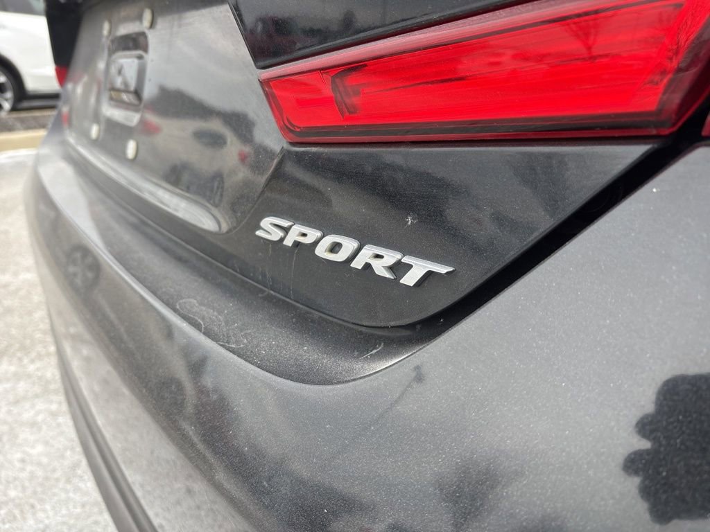 Used 2018 Honda Accord Sport image 4