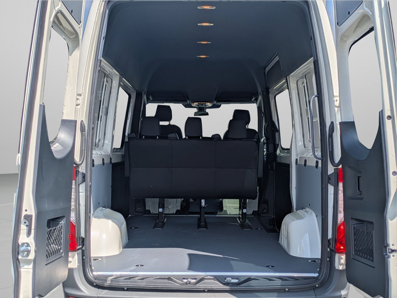 New 2025 Mercedes-Benz Sprinter 2500 image 8