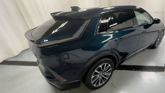 Certified 2024 Cadillac Lyriq Sport AWD/4WD image 8