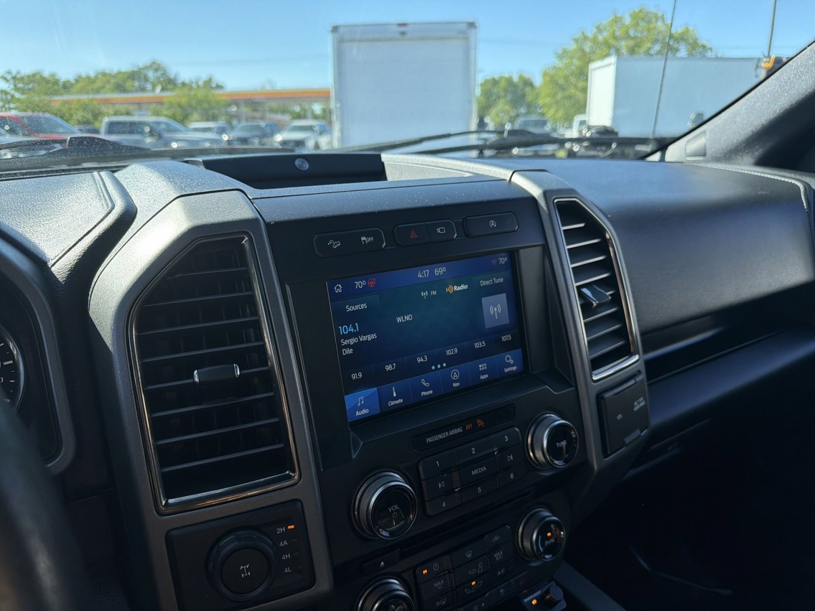 Used 2018 Ford F150 Raptor w/ Equipment Group 802A Luxury AWD/4WD image 37